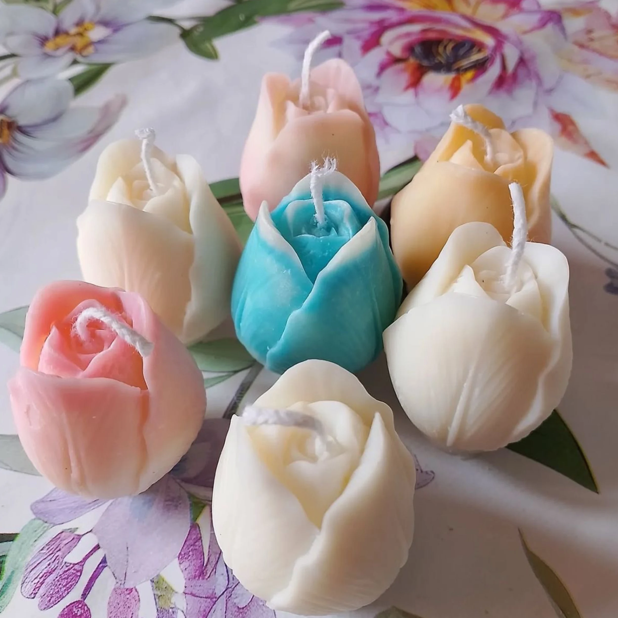 Tulip Bud Candle Mould - Image 3